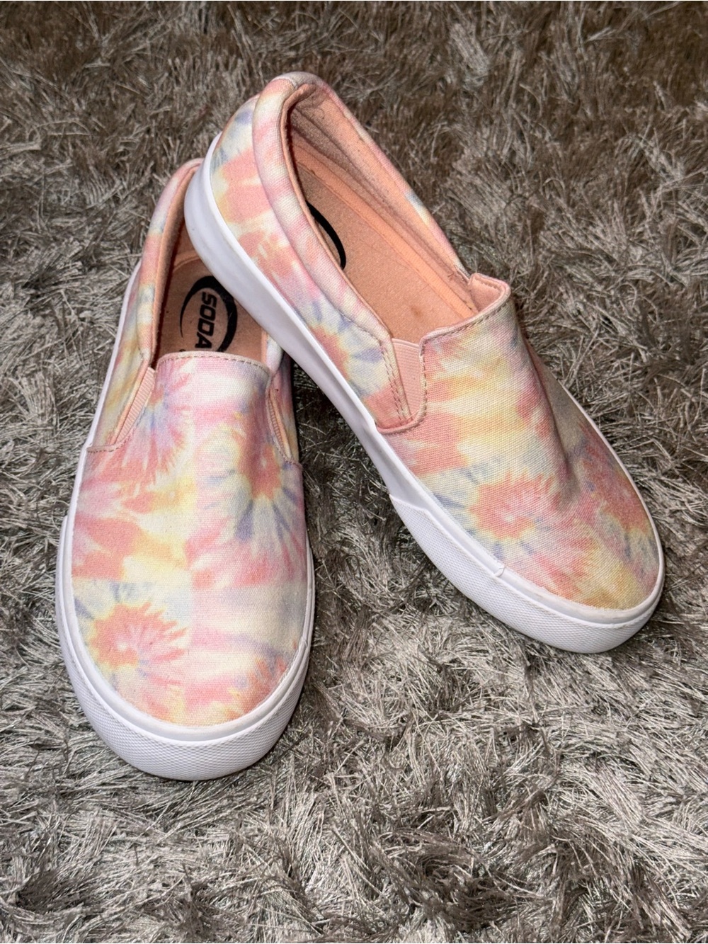 SODA Tie-Dye Slip-On Low Top Sneakers Size 4